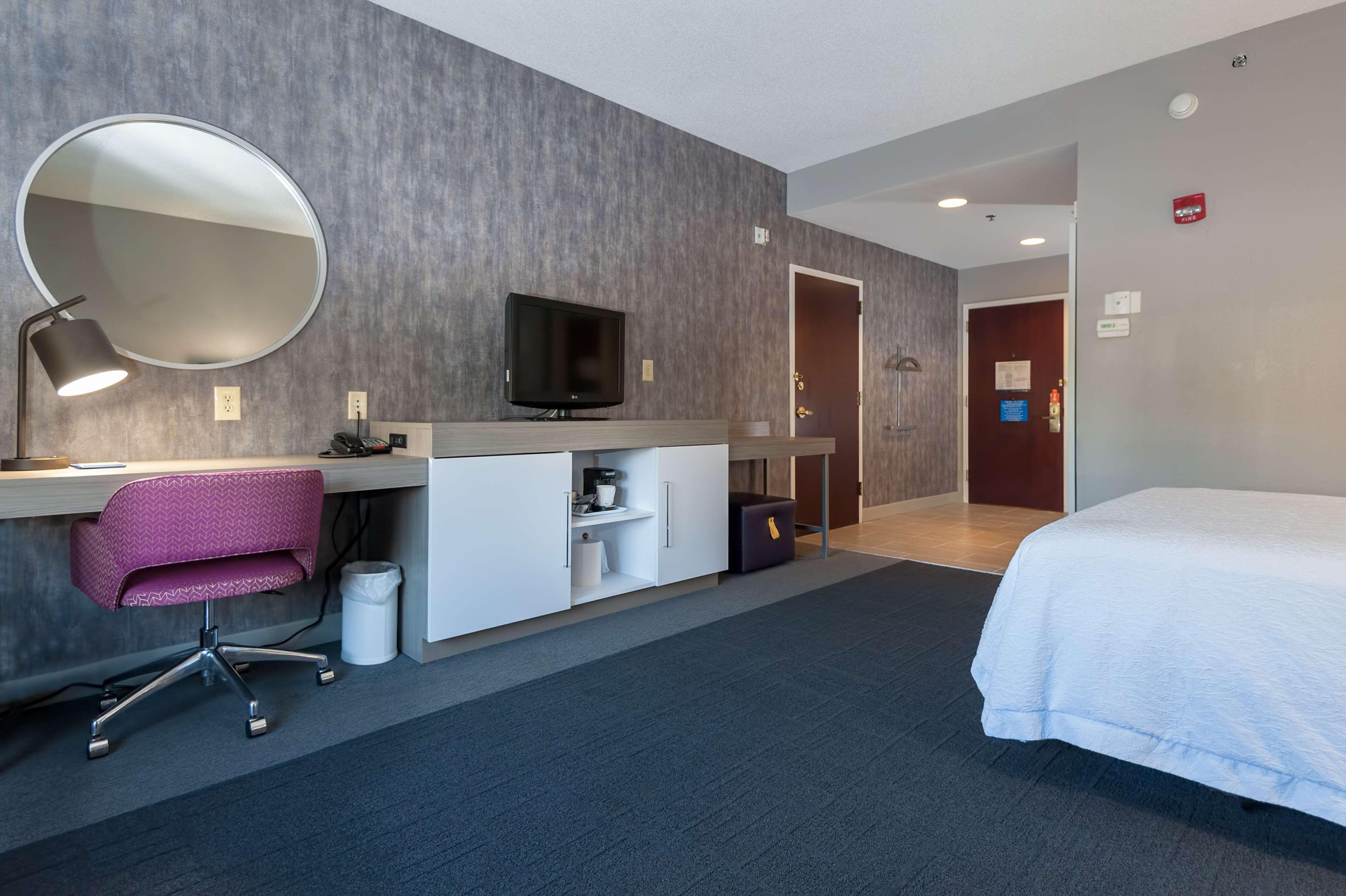 Hampton Inn East Windsor Exterior foto