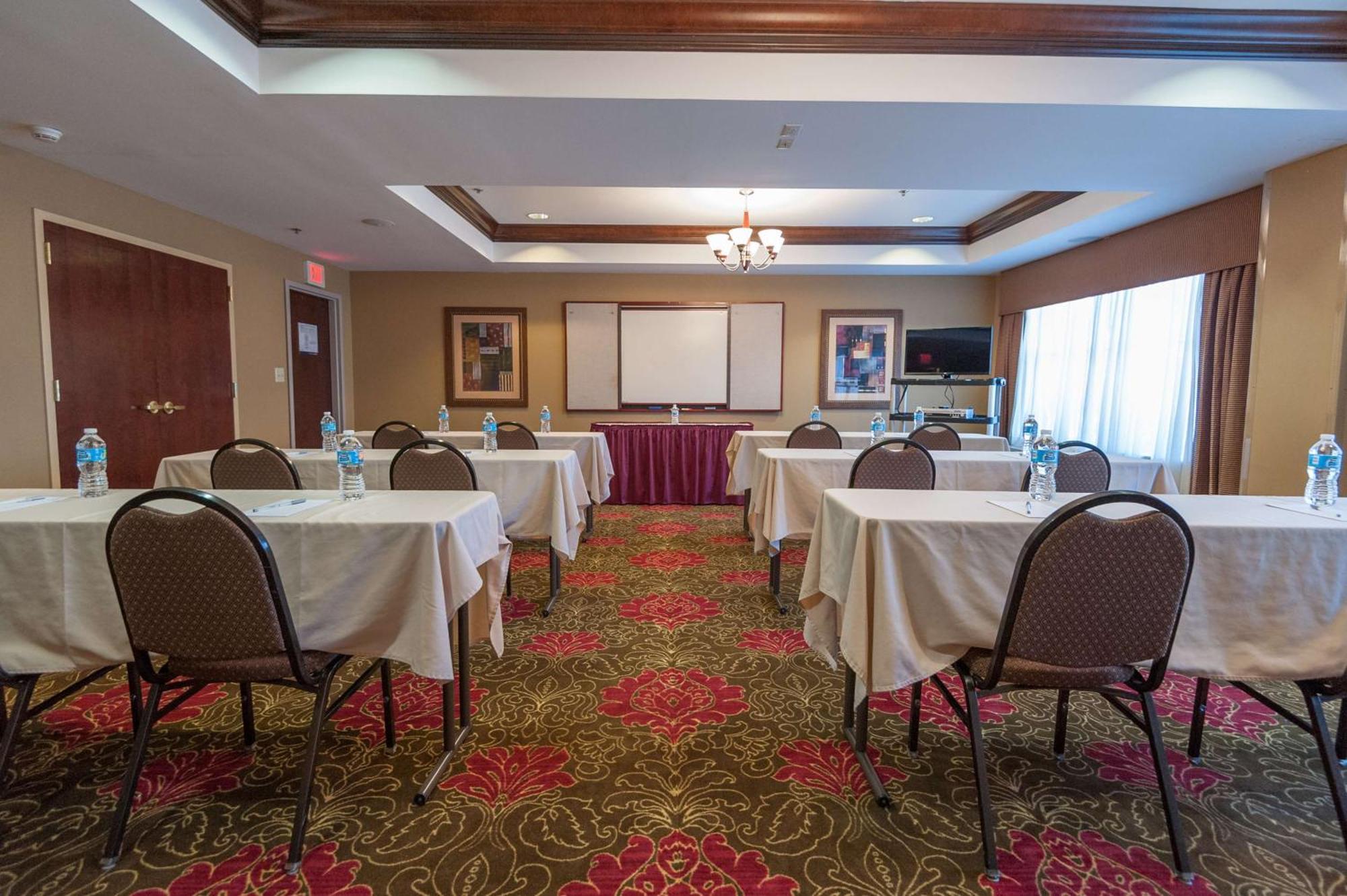 Hampton Inn East Windsor Exterior foto
